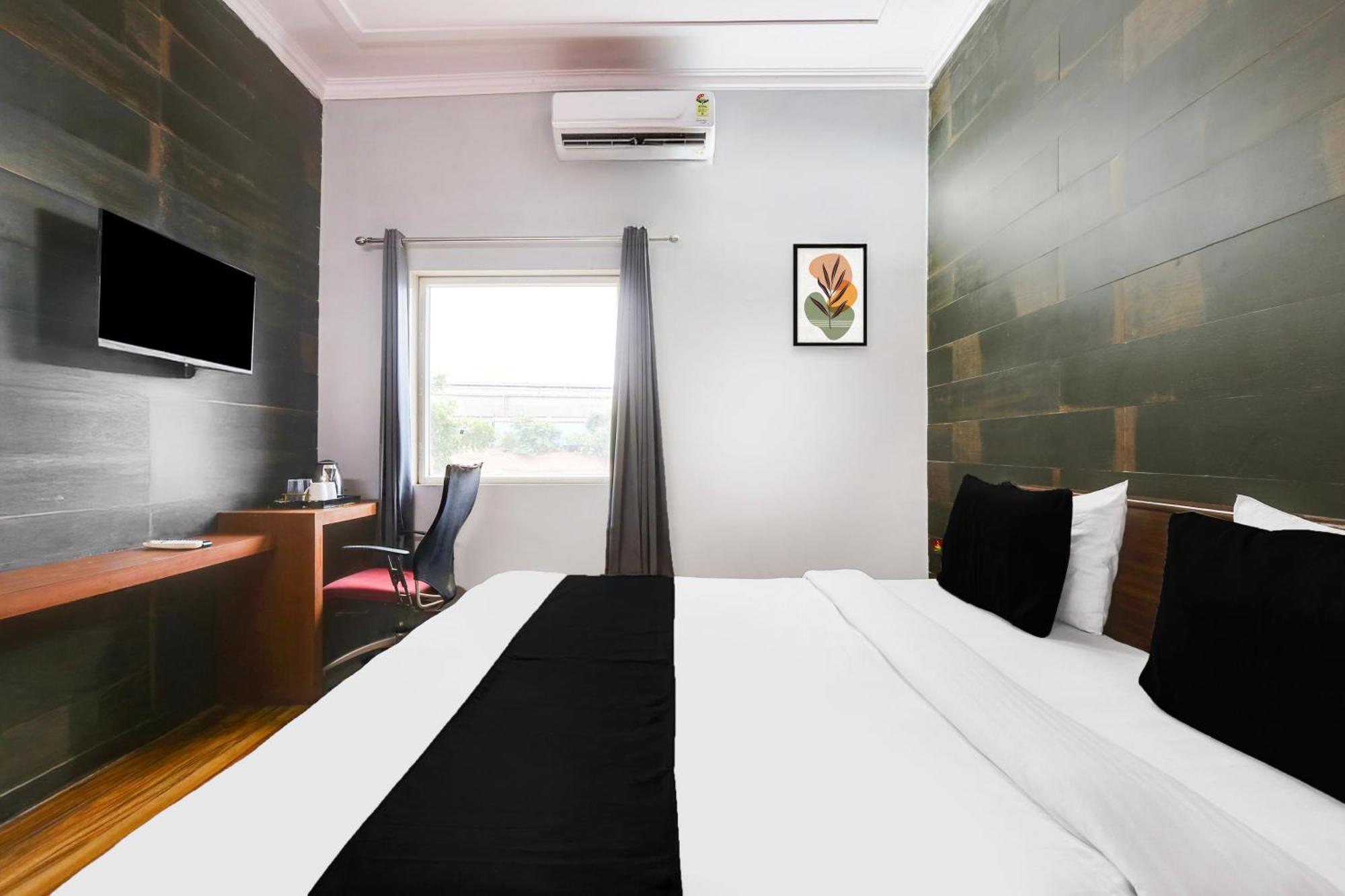 Hotel Super Collection O Bhiwadi Zewnętrze zdjęcie