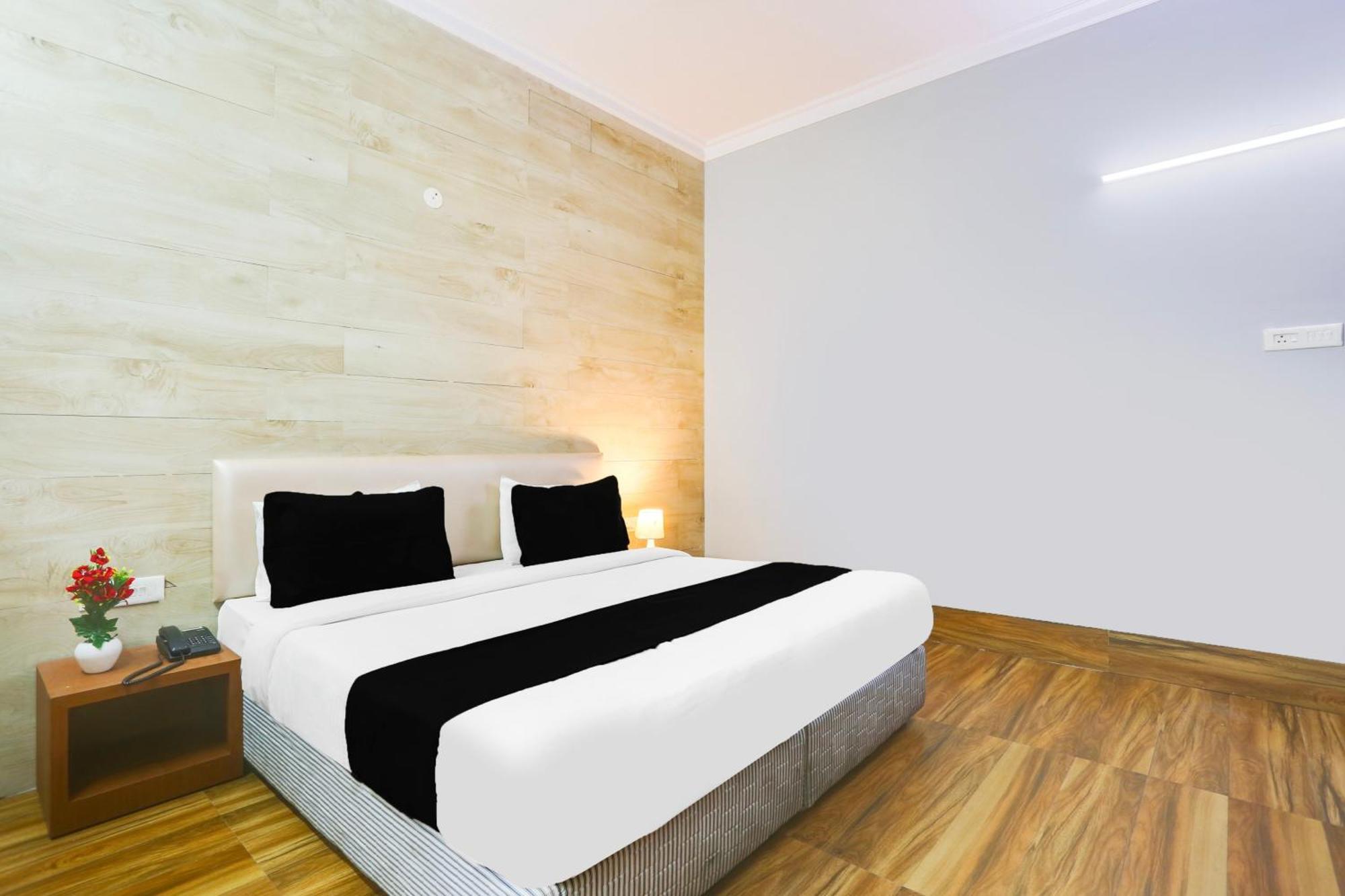 Hotel Super Collection O Bhiwadi Zewnętrze zdjęcie
