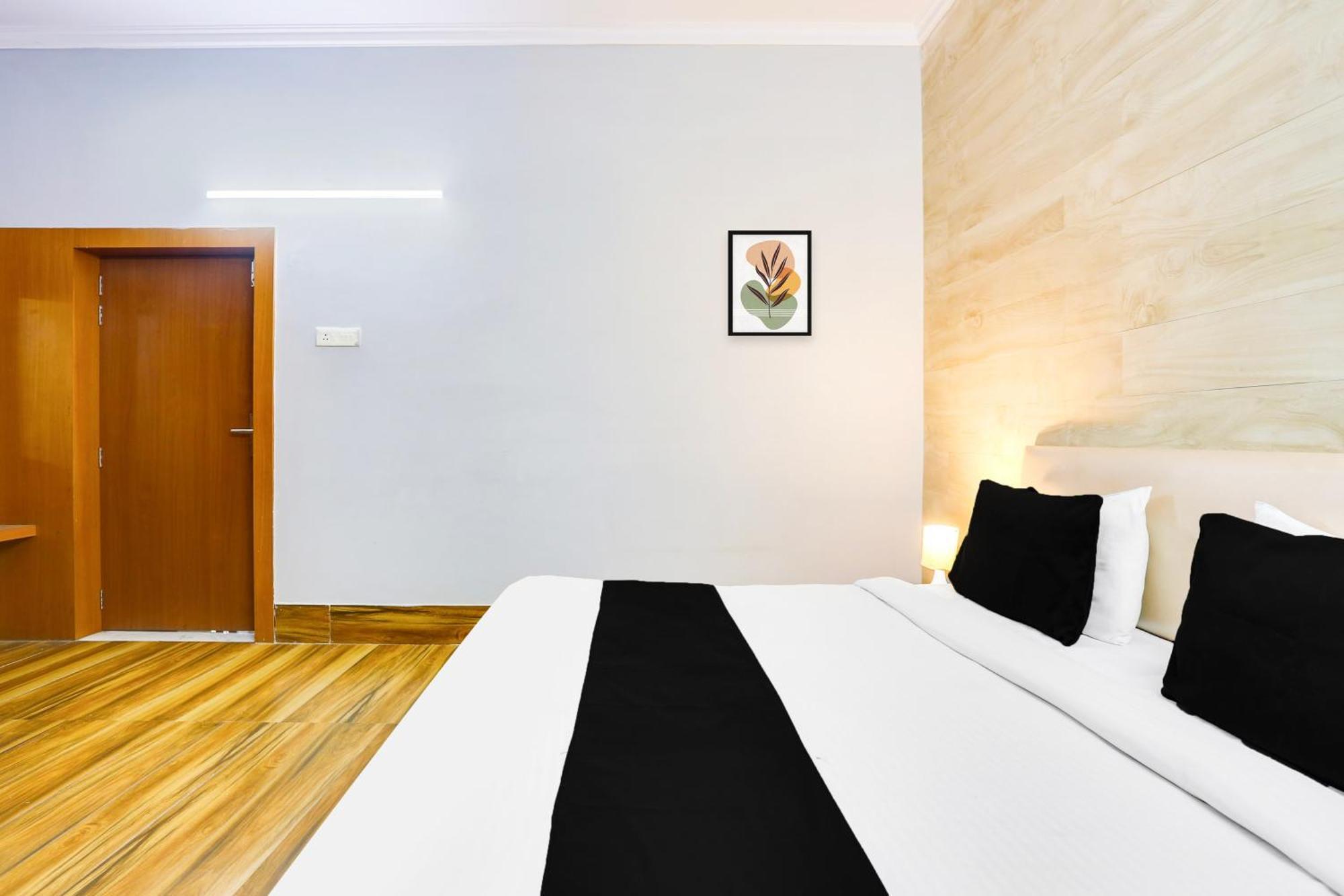 Hotel Super Collection O Bhiwadi Zewnętrze zdjęcie